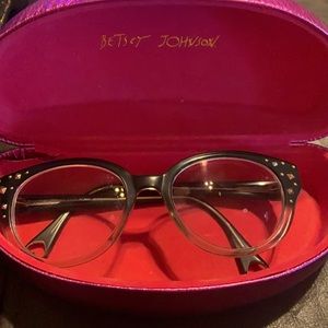 Betsey Frames